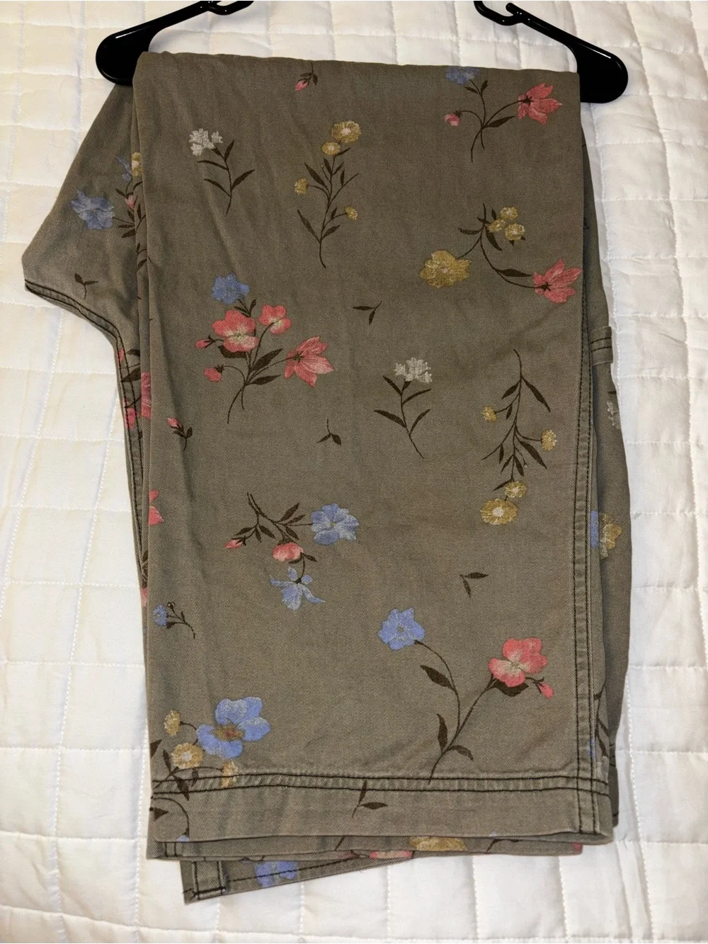 Old Navy Floral Pants Bundle - Picture 1 of 6